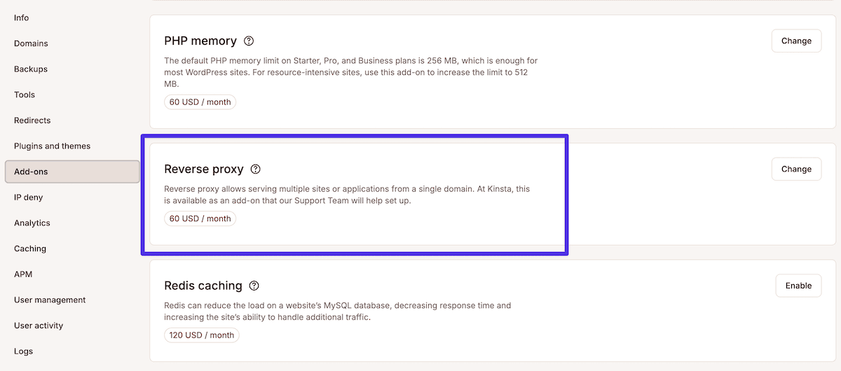 O painel Complementos no painel MyKinsta mostra três serviços disponíveis: um upgrade de memória PHP, serviço de proxy reverso e cache Redis. Cada serviço inclui uma breve descrição e informações de preço.