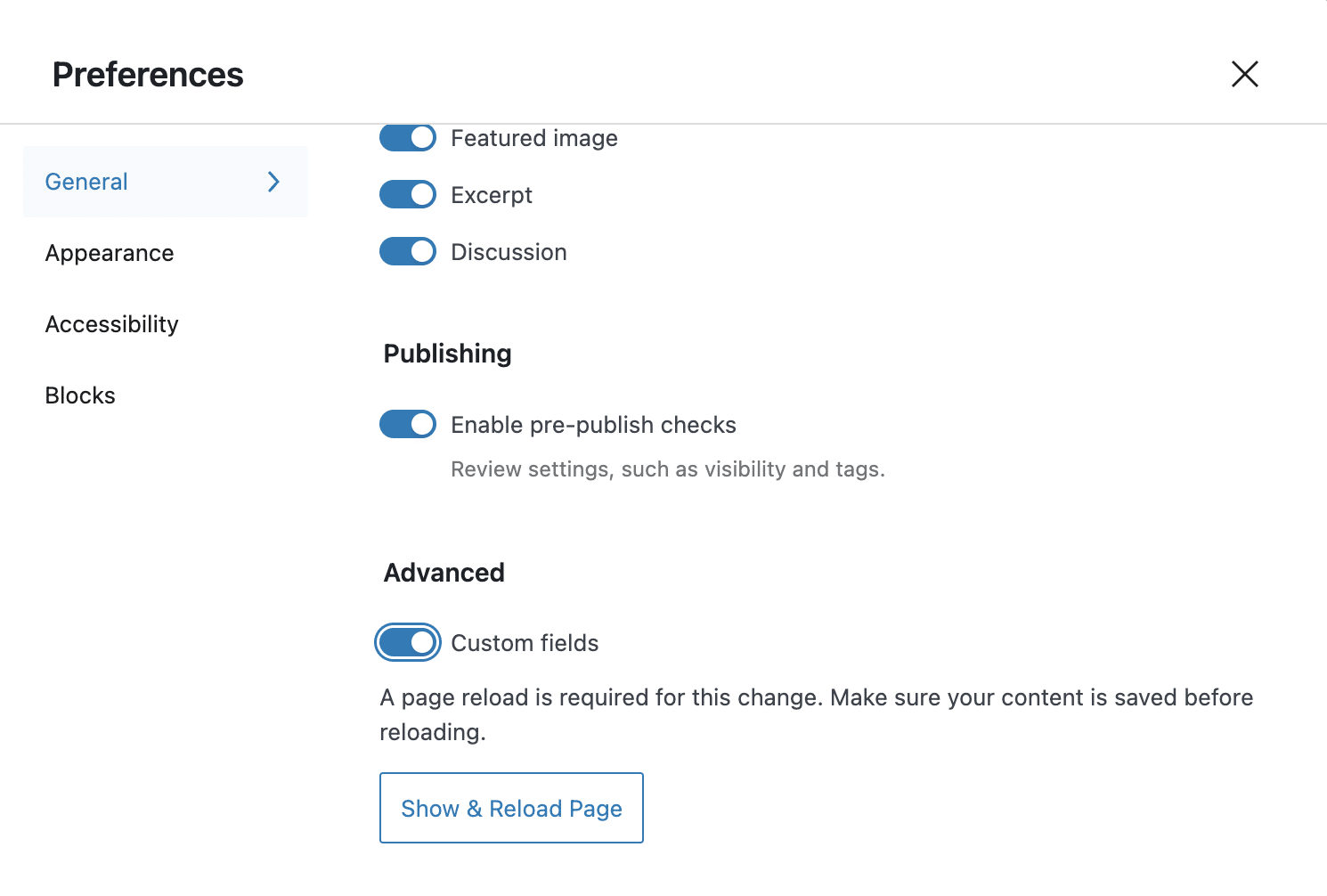 Activa los campos personalizados en las Preferencias del editor.